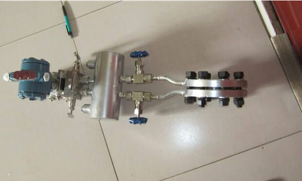 The principle of differential pressure flowmeter is introduced