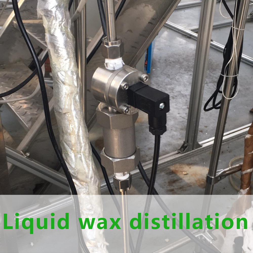 Liquid wax distillation.jpg Liquid wax distillation.jpg